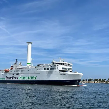 Aquamarin - Charmantes Mit Balkon *